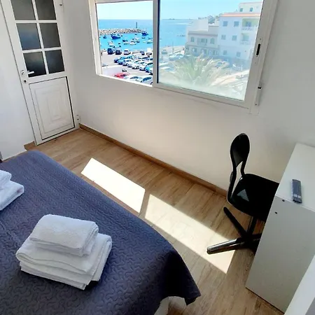 Ocean & Port View Tajao Apartment *